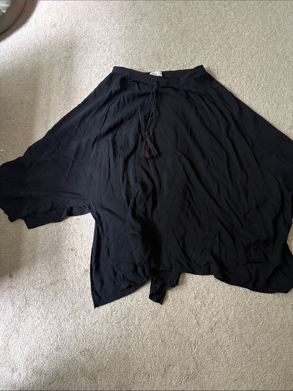 Hollister black  Flowing Women's Skirt with Tassel Tie xs excellent condition
